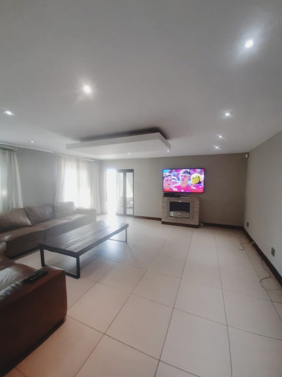 7 Bedroom Property for Sale in Amalinda Eastern Cape